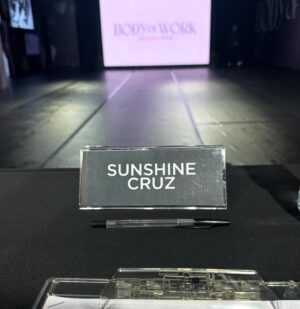 Sunshine Cruz Instagram - Honored to be one of the judges for today’s casting call for the iconic Bench fashion show. We will see you all in November. 😉💚

Stylist : @francischee_ 
Dress : @dress_beyond.mnl 
Associate stylist : @juanchoxbuendia 
Make up : @itsedsgomakeup 
Hair : @hairbyashleymendoza 
Shoes : @fabanddainty_luxury (@aminamuaddiofficial) 

#benchbodyofwork