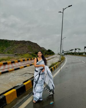 Supritha Instagram - His view ✨🧿🖤

Saree: @mounika_closet ✨