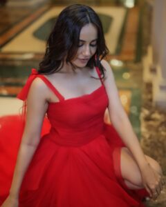 Actress Surbhi Jyoti HD Instagram Photos and Wallpapers July 2024