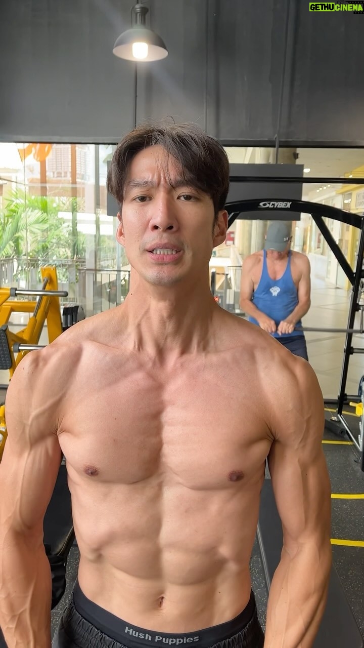 Suriyont Arunwattanakul - 5.5K Likes - Dumbbell Side Lateral Raises 🔥🔥 ท่านี้ชอบที่สุด ไหล่เดือด ไหล่ปูดสุดๆครับ @trainer_kookkhoo ✌️✌️ #ฝึกต่อไปดิวะ #หนักไม่หนักไม่รู้รู้แต่ไม่เคยหยุดจนกว่าจะสุดลมหายใจ #กลับมาเล่นครั้งนี้ต้องครบไม่งั้นไม่จบ #อย่าได้เบาอย่าได้แผ่ว #เอาไปให้หมดทั้งร่างกายและหัวใจ #workoutmotivation #weighttraining #bodybuilding #leanmuscle #gym #trainhard #workout