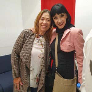 Susana Zabaleta Instagram - Que me falte lo que sea, menos Susana Zabaleta!! Nosotros los Zabaletos te amamos!! Gracias Rossy y Marianne por ser tan lindas y atentas siempre!!! 😍