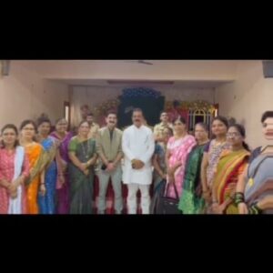 Sushant Shelar Instagram - माननीय मुख्यमंत्री श्री. एकनाथजी शिंदे साहेब यांनी गुहागर मतदार संघ येथे विधानसभा निरीक्षक या पदासाठी नियुक्ती केली असता तेथील मतदार संघात जाऊन विधानसभा क्षेत्रात पक्ष संघटना बांधणीसाठी व विधानसभा निवडणुकीच्या तयारी करता आवश्यक त्या सूचना देऊन मार्गदर्शन केले. त्यांच्या नेतृत्वाखालील या महत्त्वपूर्ण दौऱ्यामुळे मतदार संघातील शिवसैनिकांमध्ये नवीन ऊर्जा आणि उत्साह निर्माण झाला.
याप्रसंगी आमदार, शिवसेना उपनेते श्री. सदानंद चव्हाण, आमदार, शिवसेना उपनेते श्री. रवींद्र फाटक, जिल्हाप्रमुख श्री. शशिकांत चव्हाण व सर्व प्रमुख पदाधिकारी, युवासेना, महिला आघाडी व शिवसैनिक मोठ्या संख्येने उपस्थित होते. या उपस्थितीमुळे कार्यक्रमाला विशेष महत्व प्राप्त झाले.
.
.
#vidhansabha #विधानसभा #गुहागर #guahghar #Shivsena 
#शिंदे_सरकार
#महाराष्ट्रातील_सुवर्णयोग
#जनतेचामुख्यमंत्री
#शिवसेना
#शिवचित्रपटसेना
. 
. 
#SushantShelar
#Shivsena #शिवसेना