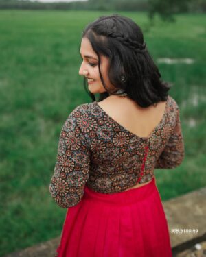 Susmitha Prabhakaran Instagram - #traditionalphotography #traditionalphotoshoot #photoshoot #malayalamserials #malayalamserialactress #malayalamstatus 

@susmitha.prabhakaran 

💄@thanus_makeover_guruvayur 

👗@esterlla_designs 

📸@btr_wedding_photography 

@vidhyabijish 

@susmitha.prabhakaran_fans_ @susmitha.world @susmitha_ishtam @susmithafans @susmitha_prabhakaran_fansworld