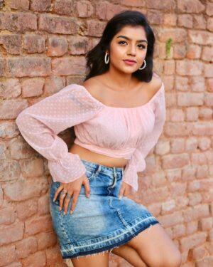 Suveta Shrimpton Instagram - Chasing dreams ✨

📷 @doodle_phootography 
Hairdo @sha_cin_makeover 
.
.
.
#photoshoot #sareelove #instagood #instadaily #photooftheday #trending #suvetashrimpton #suvetashrimpton❤️❤️❤️