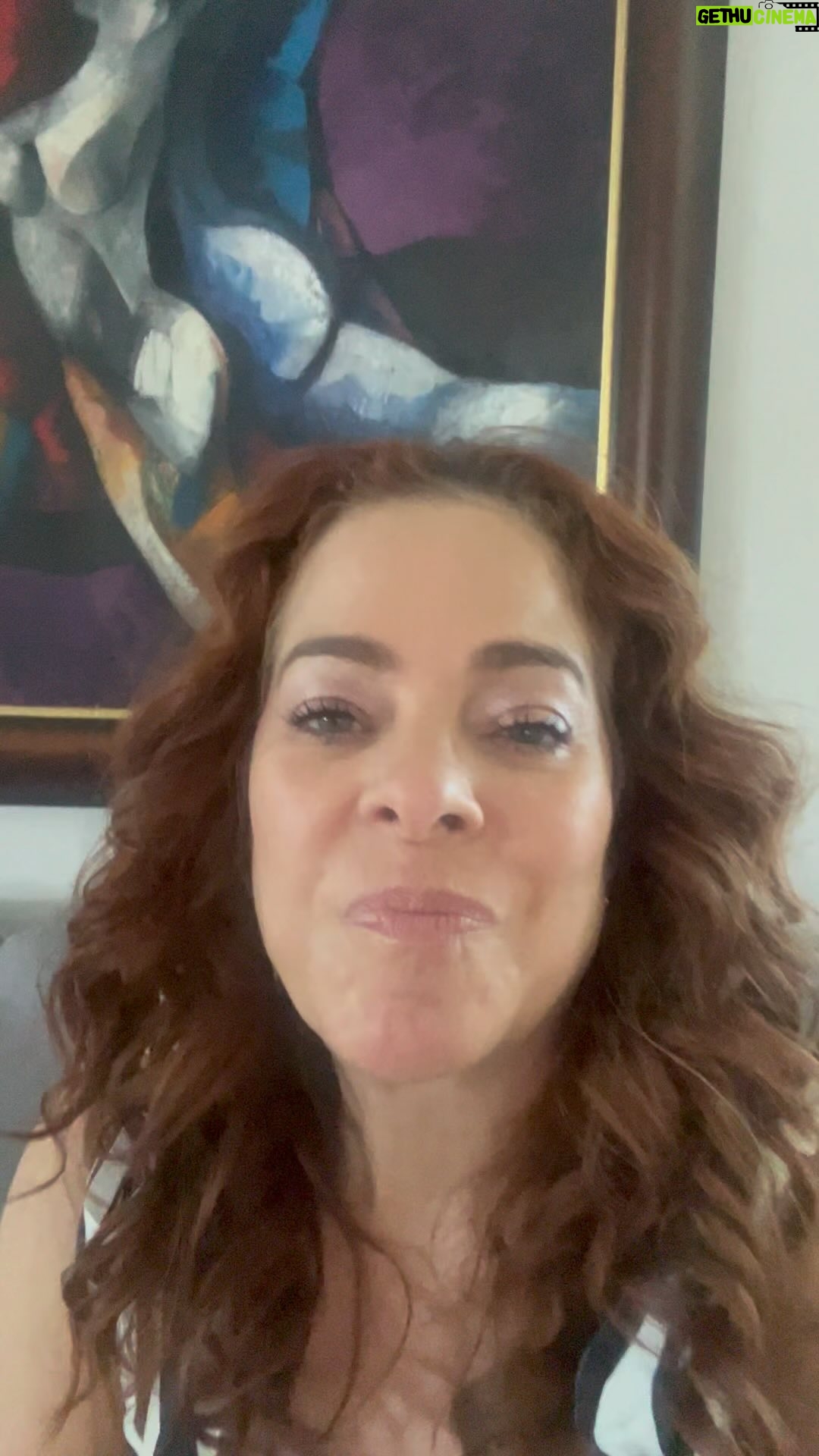 Suzette Bacó - 1.4K Likes - ¡¡Felicidades a todas la madres con compromiso!! Creen memorias hermosas en el día de hoy.