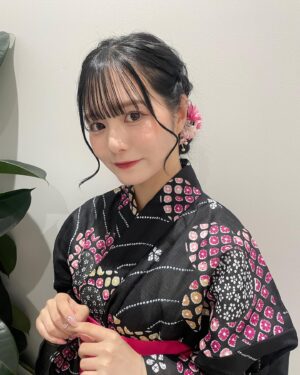 Suzuka Ishikawa Instagram - 今年初浴衣~✌︎

ジョイフル恵利さんの浴衣だよ~☺︎

シンデレラフェスでゲットしてやっと着れましたっ