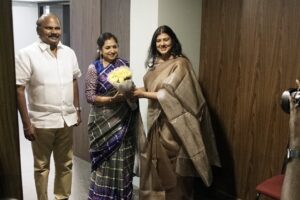 Swarnamalya Instagram - Dr Thamizhachi Thangapandian, Hon’ble MP, Lok Sabha released Textures of Traditions- a documentary film on the culture festival where over a 100 artistes performed and engaged. Her deep commitment to the community, her love for literature and the arts made her a befitting chief guest. In her prolific speech, she applauded the elements of diversity, equity and inclusion that ToT kept at its heart during curation. This is a perfect opening for @texturesoftraditions culture festival 2nd edition. She also greatly appreciate the @lvprasadcollege students who had made the film. What a lovely start to ToT second edition ! Thank you ma’am for joining us🙏. And thanks also to our MLA @mylai_velu_mla_  sir for his continued support @rangamandiraacademy is honoured to be presenting Textures of Traditions. We were joined by a galaxy of artistes and art lovers at the NFDC cinema center on Aug 3rd 2024.