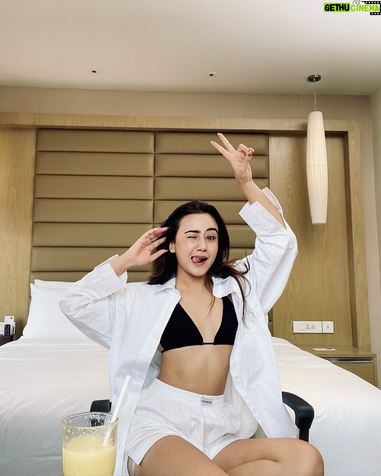 Swastima Khadka - 30.8K Likes - While getting ready ✌️
@tsarmoire