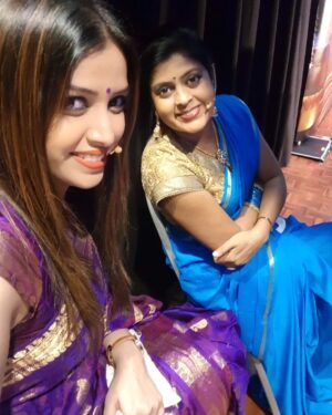 Swetha Changappa Instagram - ಅಪರ್ಣಾ ಅಕ್ಕ RIP 💔💔💔💔💔💔💔

ಬಹುಶಃ ನಿಮ್ಮನ್ನ ಅಕ್ಕ ಅಂತ ಕರೆದಷ್ಟು ನಾನು ಯಾರನ್ನೂ ಅಕ್ಕ ಅಂತ ಕರೆದಿಲ್ಲ💔😖

ನಿಮ್ಮ ಜೊತೆ ಕಳೆದ ಪ್ರತಿ ಕ್ಷಣ ನಗುವಿನ ಅಲೆ... 
ಪ್ರತಿಯೊಂದು ನೆನಪು ನನ್ನ ಕೊನೆಯ ಉಸಿರಿನ ವರೆಗೂ ಶಾಶ್ವತವಾಗಿ ನನ್ನ ಜೊತೆ ಇರುತ್ತೆ. 

ತುಂಬಾ ಬೇಗ ಹೊರಟ್ ಬಿಟ್ರಿ..😖
ಹೋಗಿ ಬನ್ನಿ ನಮ್ಮ ಪ್ರೀತಿಯ ಕನ್ನಡತಿ.🙏🏻🙏🏻🙏🏻