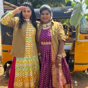 Syamantha Kiran Instagram - ❤️❤️🥰 vijayadasmi nalvazhthukal makkale😊

#vijaytelevision #syamanthakiran