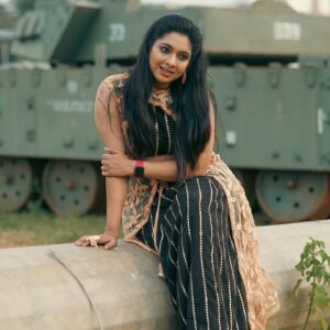 Syamantha Kiran Instagram - 🖤🖤 how is 2023 gonna look?? How I wish I could take a peep 🐣
#syamanthakiran #tvet #vijaytelevision