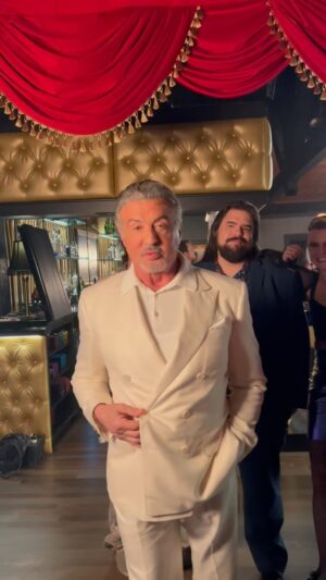 Sylvester Stallone Instagram - This group knows how to work hard. Times almost up on the set of Tulsa King Season 2. 🥊