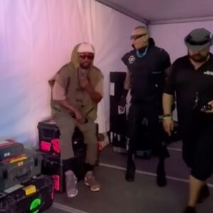 Taboo Instagram - Been going into battle with my brothers since day 1 , before every show  we always get in our zone and then hit the stage  @blackeyedpeas style 🎤#95tillinfinity #bep4life #blackeyedpeas #letsgetitstarted #theintro #stageready