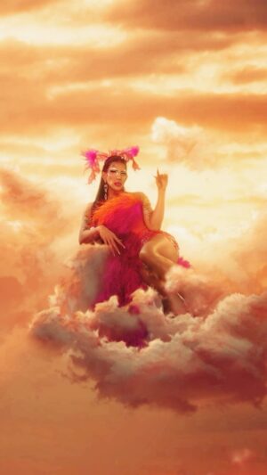 Taiga Brava Instagram - And that day, she soared above the clouds… 🌥️

Llegamos al segundo planeta en @dragracemexico y en este nos inspiramos en un sueño recurrente de mi infancia, que era el poder volar, y moverme entre las nubes. 

Y es chistoso que es exactamente así como me siento con todo lo que está pasando. 😍✨🙏🏽 Volando sobre nubes. 

Gracias a todo el mundo que esta amando, disfrutando y viviendo la temporada junto a nosotres. 😭😍

Gracias al fandom más bonito que he visto, apoyando, celebrando y amando a las niñas. 🤍✨

Gracias a @worldofwonder @dragracemexico y @rupaulofficial 😛 por confiar en mi para este lugar. 🥹

Y gracias a Taiga por darle a Iván el superpoder de cumplir sus sueños. 🩷

Les amo. 

Gracias @benitosantosoficial y @jackoliverx por ayudarme a llevar esta idea a la realidad. 

Video: @juanoterofoto x @mrjuanote 
Video edit: @dylanbolivar 
MUA: @jackoliverx 
Full look: @benitosantosoficial 
Nails: @shecabali x @thepelayo_