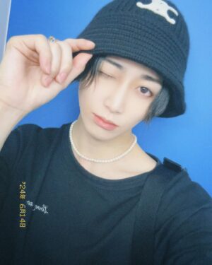Takemoto Yusuke Instagram - 印字、数字だけじゃなく年月日入ってるあたりちょっとダサくてすき📷

#fyp
#selca
#ID