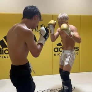 Takeru Segawa Instagram - 🥊🔥 @takumiterada_1