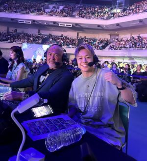 Takeru Segawa Instagram - 今日はNOAH日本武道館のゲスト解説🎤
久々の日本武道館でパワーもらいました🔥
今日も武藤さんと🤘
見てくれた皆様ありがとうございました！！