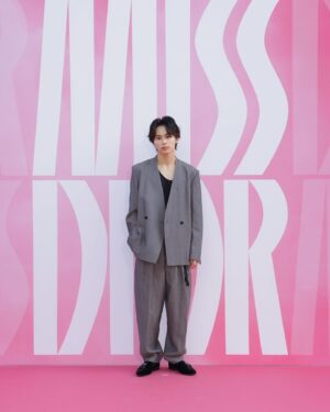 Takuya Kusakawa Instagram - 🧤
MISS DIOR EXHIBITION
Stories of a Miss

「ミス ディオール展示会 ある女性の物語」
お邪魔させていただきました
卓越したクチュール作品、アーカイブコレクションなど、これまでの歴史を体験できる神秘的な空間でした。個人的にはミス ディオールが誕生する前のサンプルの香水を見れたこと、これが萌芽していったと思うと心躍りました。

@diorbeauty @dior 
#ミスディオール展覧会
#MISSDIOR
#SupportedByDior #PR