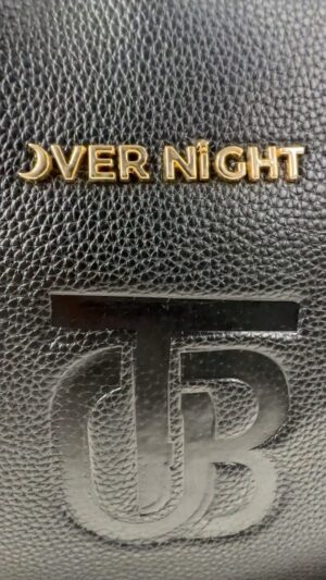 Tallie Brinson Instagram - Keeping a touch of luxury on my worldwide travels 🌎 ✈️ with @overnighttravelbags #FinerThings