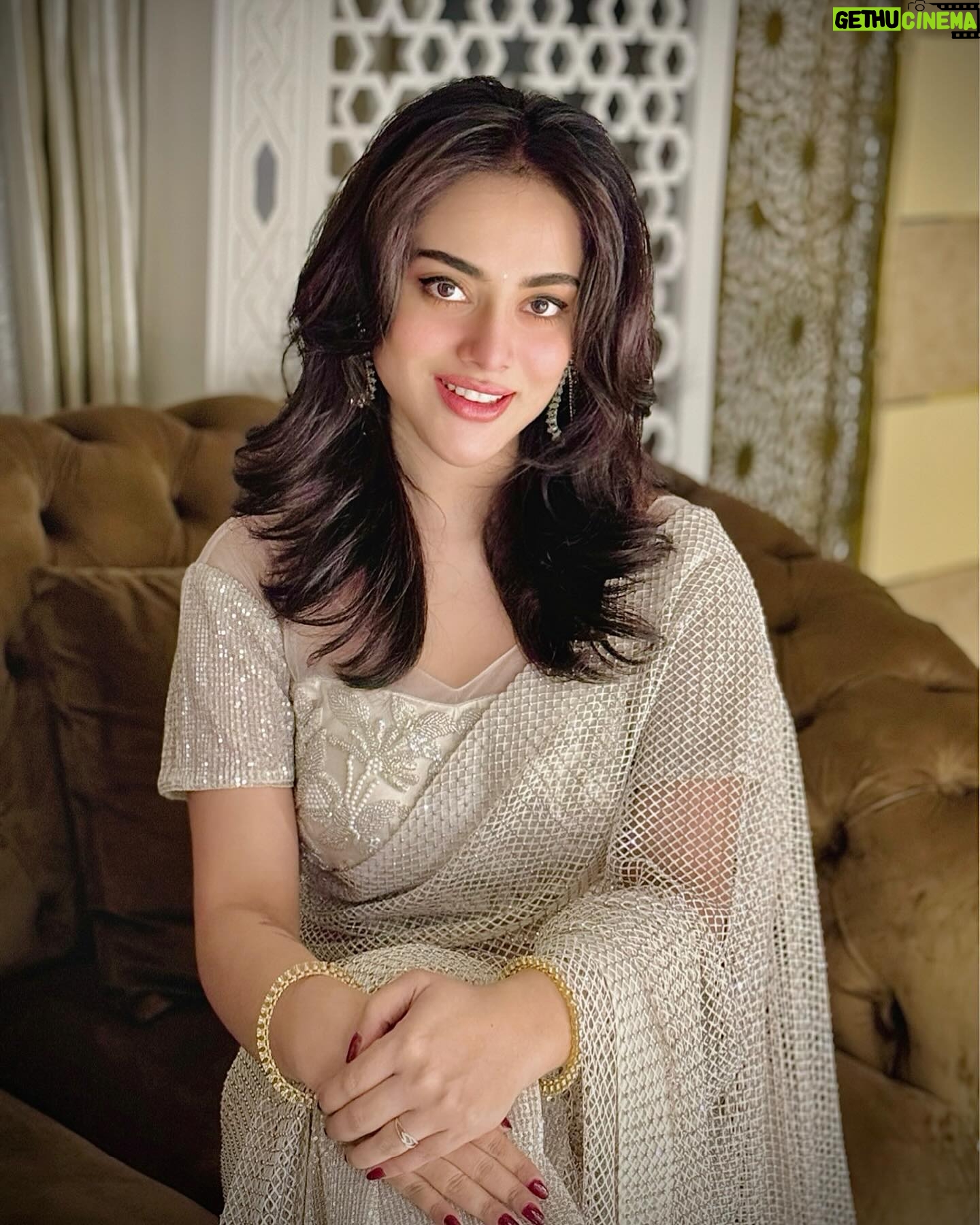 Tama Mirza - 3.7K Likes -