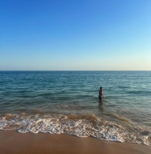 Tânia Ribas de Oliveira Instagram - O dia inteiro dentro de água e ainda lhe sabe a pouco ❤️ Tomázinho, o meu rei dos mares 🌊 “te adoro em tudo, tudo, tudo!”
