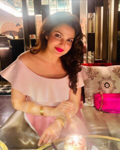 Actress Tanushree Chakraborty HD Instagram Photos and Wallpapers August 2024