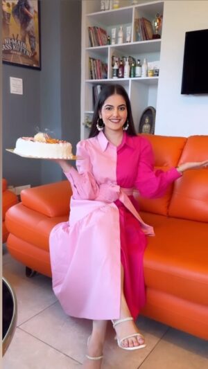 Tanvi Nagi Instagram - Happy birthday to me.. ❤️🙈
Another year older & wiser ❤️