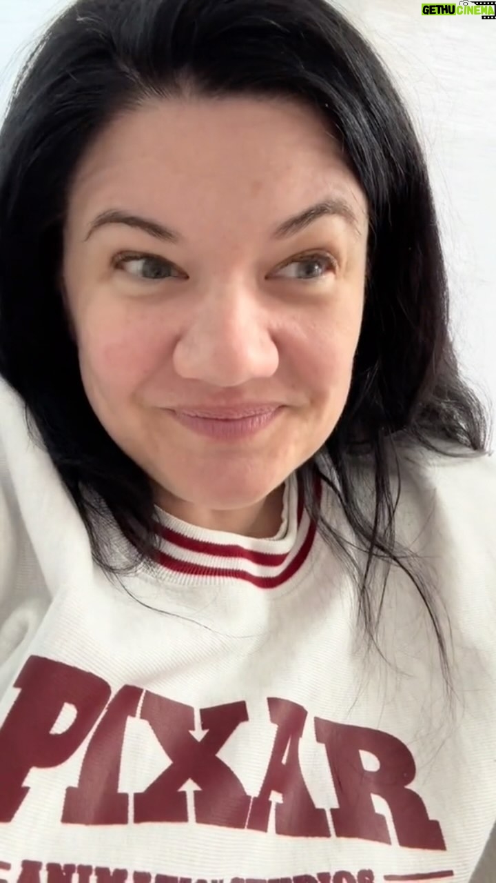 Tanya Hennessy - 33.3K Likes - Deep cut