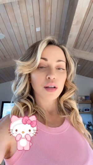 Tara Strong Instagram - #HelloKitty is a CAT 🎀🐱🩷