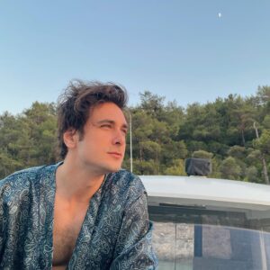 Tarık Uğur Özenbaş Instagram - En iyi kaptanlar hep karadadır.🐬 #robdöşambr