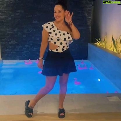Tatiana - 5.5K Likes - Peligro en el elevador! #peligroenelelevador #elevador #baile80s