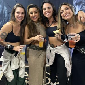 Tatiana Dias Instagram - um dia memorável, cheio de amor por todos os lados. ❤️