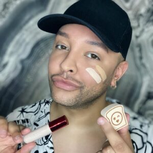 Tatianna Instagram - Your club selfies will thank you 💄 @patrickstarrr’s @onesize line helped me #TurnUpTheBase with a full coverage face, proving once and for all that makeup is a One/Size fits all!

Shop #onesizebeauty available only at @sephora 👑 #ad