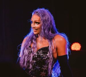 Tatianna Instagram - Sooo much fun performing Hurt My Feelings the first time ever in Albany at The Palace Theatre! ❤️❤️❤️ 📸: @kikivassilakis