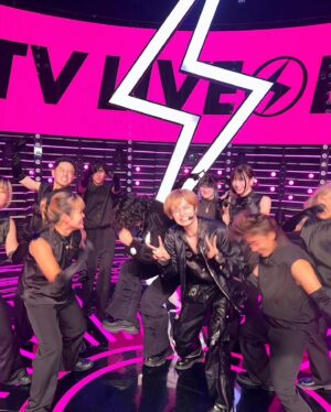 Tatsuya Kitani Instagram - .
CDTVにおジェムしました！！