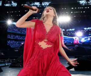 Taylor Swift Instagram - Wembley Stadium round one was so surreal. Looking out into crowds of 90,000 fans each night and hearing that VOLUME… Those were some of the loudest crowds I’ve ever heard. Acoustic sections went OFF. I got to sing ‘Castles Crumbling’ with @yelyahwilliams for the first time - hadn’t performed with her since 2011 and man my heart was just so full of love for her and our friendship. Then the impossibly gifted and wonderful @gracieabrams came and surprised the crowd with the first performance of our song ‘us.’ And I’m still cracking up/swooning over @killatrav’s Eras Tour debut 🥰 Never going to forget these shows. Can’t wait to do it 5 more times in August. Up next: Dublin!! 🇮🇪 

📷: @kevinmazur / @garethcattermole / @hogieaaa__ / @gettyimages