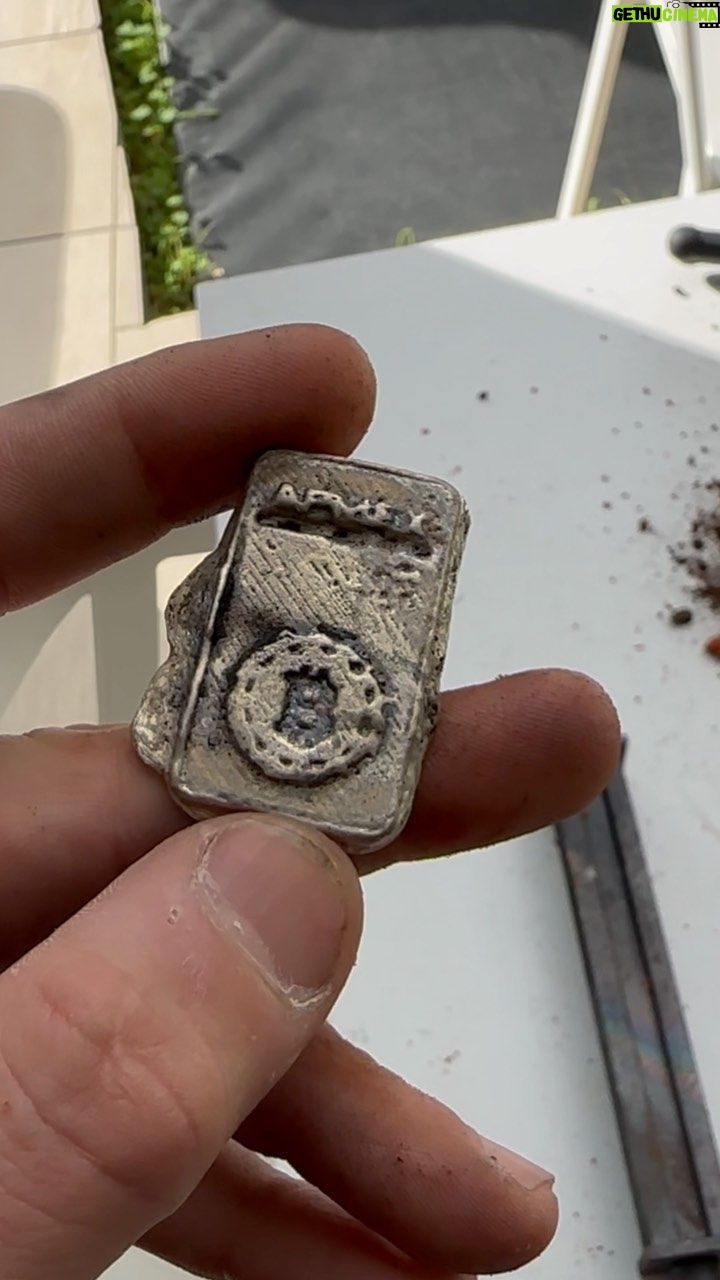 Taz Skylar - 3 Likes - I’ve been fascinated by the concept of a minted bar lately. By what a bullion or an ingot of precious metals can mean as a time capsule or a piece of tangible value measured by weight.
The word “Minted” means there’s a finite amount if them. Currently this #bitcoin 2 OzFine Silver bullion is the one I’ve minted. But I’d be down to do a few more. @skullwithcigarette_