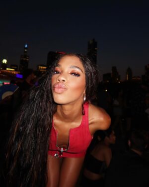 Teala Dunn Instagram - CMON LOLLA!!! 🌼🫶♥️