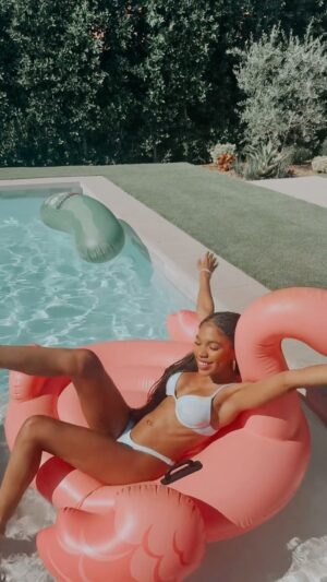 Teala Dunn Instagram - Summertime ☀️☀️☀️
