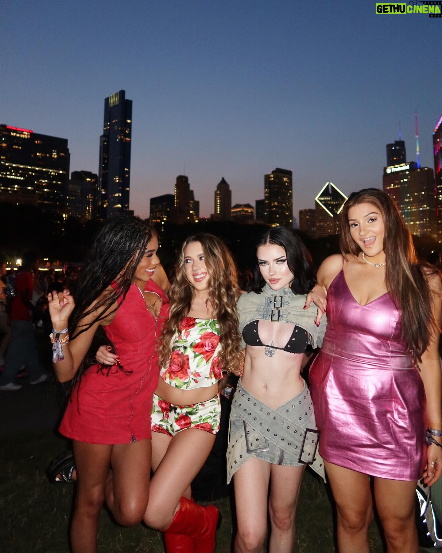 Teala Dunn - 3 Likes - CMON LOLLA!!! 🌼🫶♥️