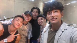 Tei Instagram - 응원해주는 고마운 마음🙈 #세상친구