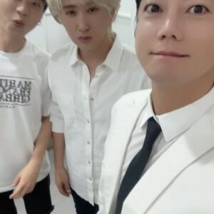Tei Instagram - 누나는 진짜 레젼드 @moonjeongkim0820 

#불후의명곡 #김문정편 #먼지가되어 #밴드편곡 #핸섬피플
@handsome_youngho @seulong_kim 신나게놀다왔어요❤️