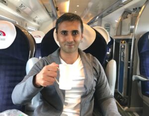 Tej Lalvani Instagram - An underrated skill that sets leaders apart is the ability to find little moments of peace in a chaotic schedule.

You will have impossibly busy days.
You will work late.
You will end up throwing your schedule out the window.

If you can find time to relax in spite of it, burn out is going to seriously struggle to touch you. 

#leadership #ceolife #balance