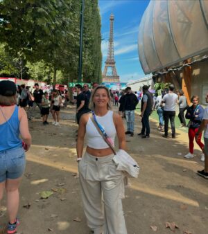 Telma Monteiro Instagram - Primeiras 24h em Paris e uma explosão de emoções! 
Mas sobretudo muita gratidão e felicidade! 
Tive receio que estar aqui fosse um gatilho para que ficasse triste com tudo, mas pelo contrário! Sinto-me muito feliz por viver esta experiência! Estar perto dos meus amigos, vê-los brilhar. Criar memórias inesquecíveis! 

20 anos depois, vivo os Jogos Olímpicos de uma forma completamente diferente! E que mágico que é também!

O maior palco desportivo do mundo e os que estão aqui, são mesmo os melhores do mundo! 

Que primeiro dia mais intenso!! Não sei como vou aguentar até ao fim! Aguenta coração 🫣❤️

Parabéns @djamilacohen e @felipe_quadros pela estreia e resultado de um trabalho incrível! 
Representaram muito bem!! ❤️

Sou tão fã dos meus amigos 😭