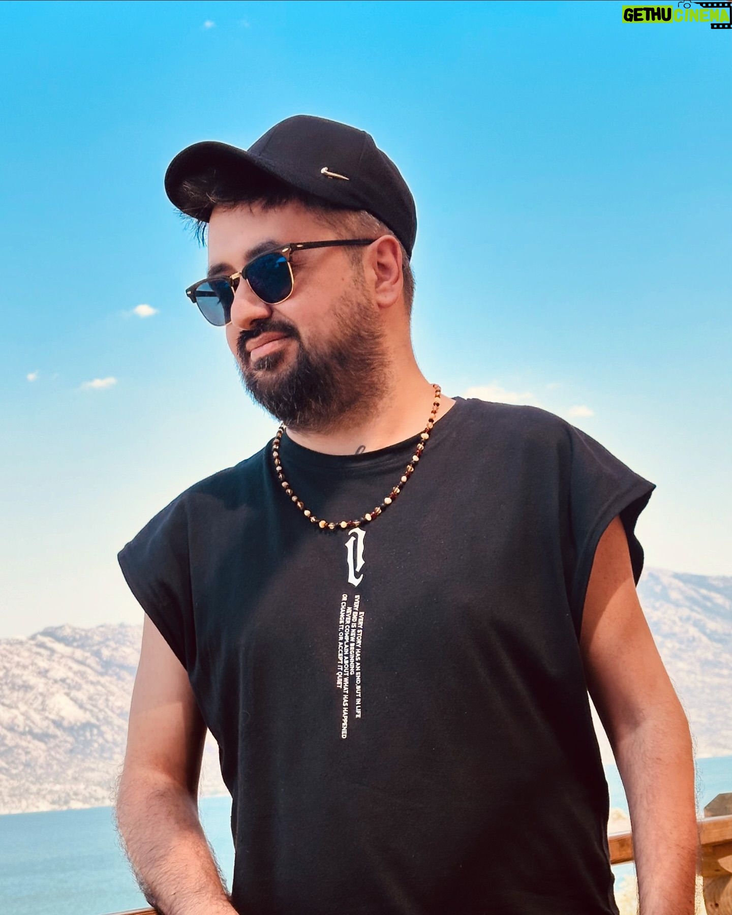 Temmuz Karikutal - 1.4K Likes - Bir #Marmaris çıkartması.