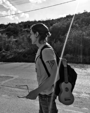 Temmuz Uğur Yıldız Instagram - fell the sun baby heating your soul. learn how to live with your highs and lows. i m on your side.. #onroad