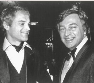 Terence Hill Instagram - Lieber Rainer. Wir waren mit unseren Filmen vor allem in Deutschland immer sehr erfolgreich, da deine coolen Sprüche uns noch lustiger gemacht haben. Nun bist du von uns gegangen, aber wir werden dich nicht vergessen. Danke Rainer Brandt 🙏🏻