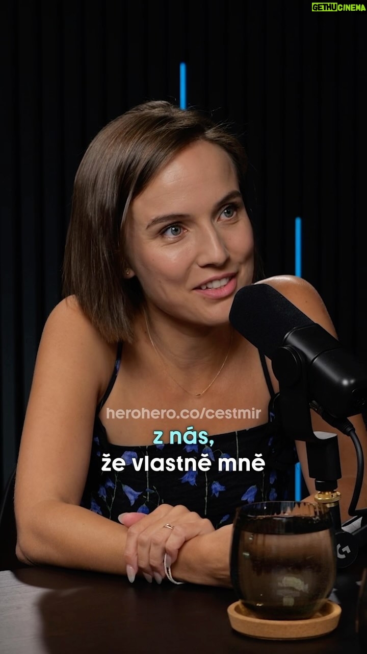 Tereza Ramba - 2.8K Likes - 🌚 “Je důležitý někdy bejt trošku smutnej.” @tereza.voriskova a rozhovor, který Vás hodně baví. Mám z toho radost.
Celé na herohero.co/cestmir