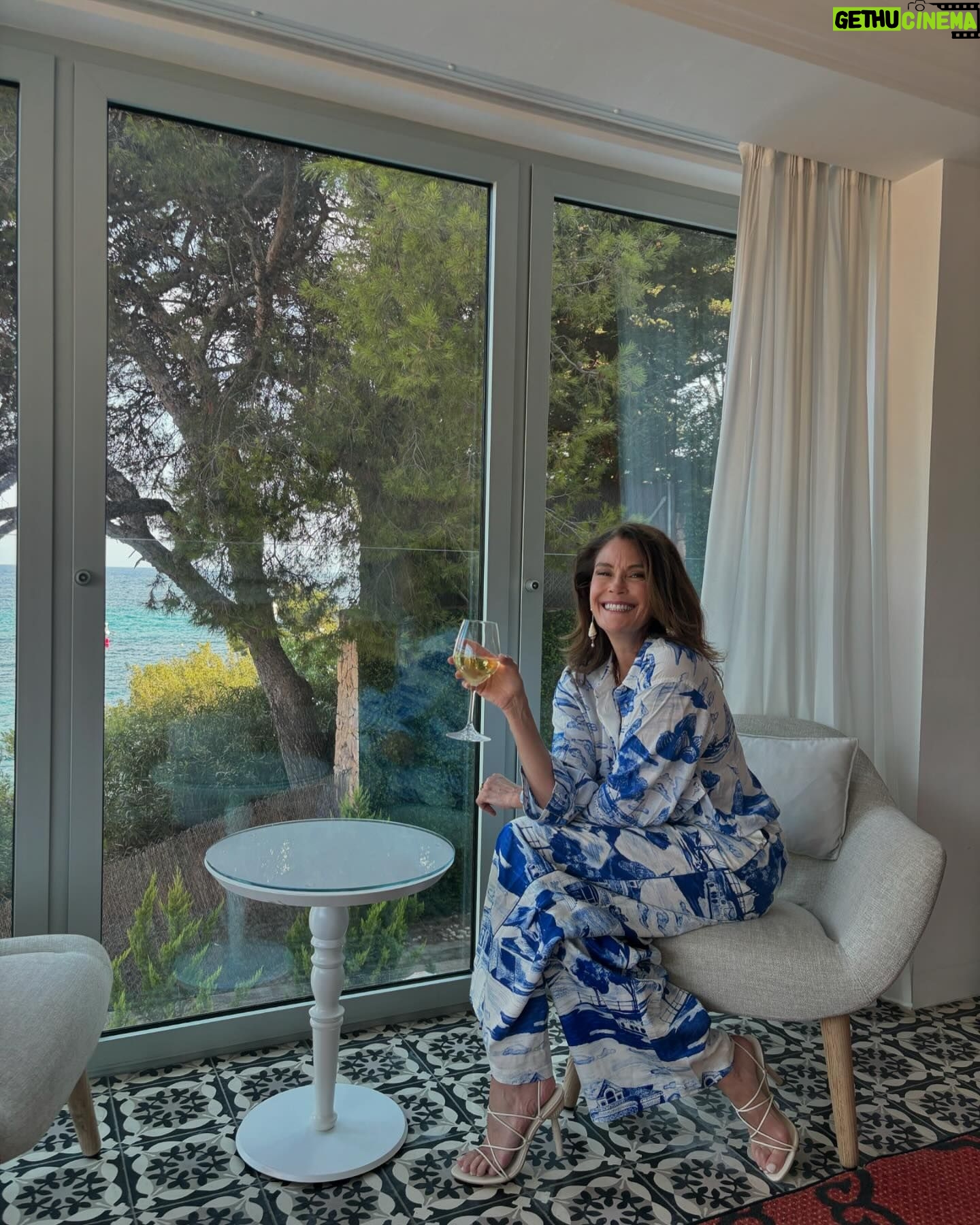 Teri Hatcher - 22.6K Likes - Had an amazing time @thedonnaportals in Mallorca! Time in the pool, time in the sea, and time with my daughter is just what I needed. Thank you for such a memorable stay in a beautiful hotel!