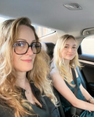 Teri Polo Instagram - If I’m goin to hell, she’s goin with me!!@hadestown here we come!!

My daughter…I love you 💕

#hades #hadestown #broadway #musical #nyc #summer #daughter #mother